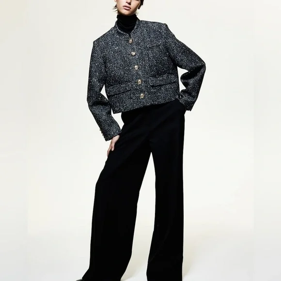 H&M Tweed Cropped Jacket Medium Black White Boucle Blazer Gold Buttons Classic - Picture 2 of 14